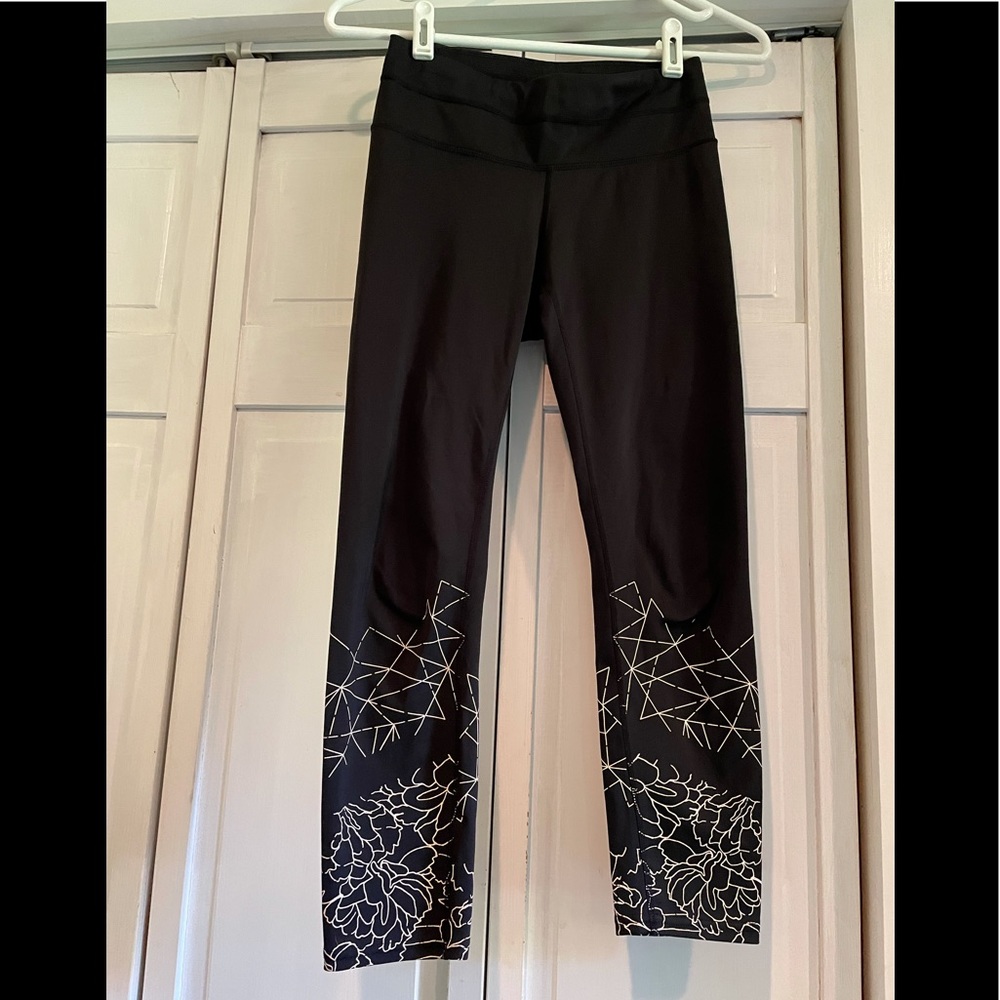 Athleta leggings size XXS black Halloween